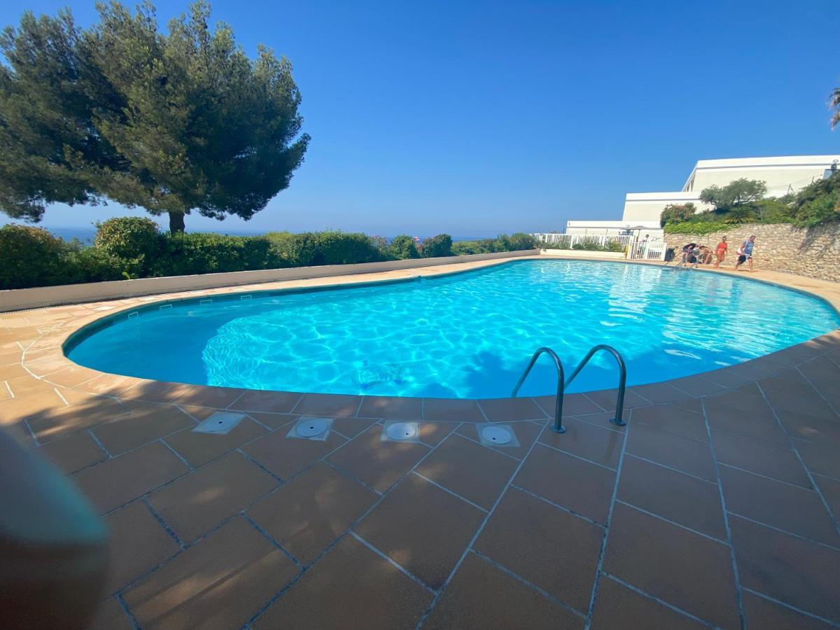 Superbe T2 44M2 - Grande Terrasse Vue Mer Panoramique Exceptionnelle Piscine - Parking Бандол Екстериор снимка