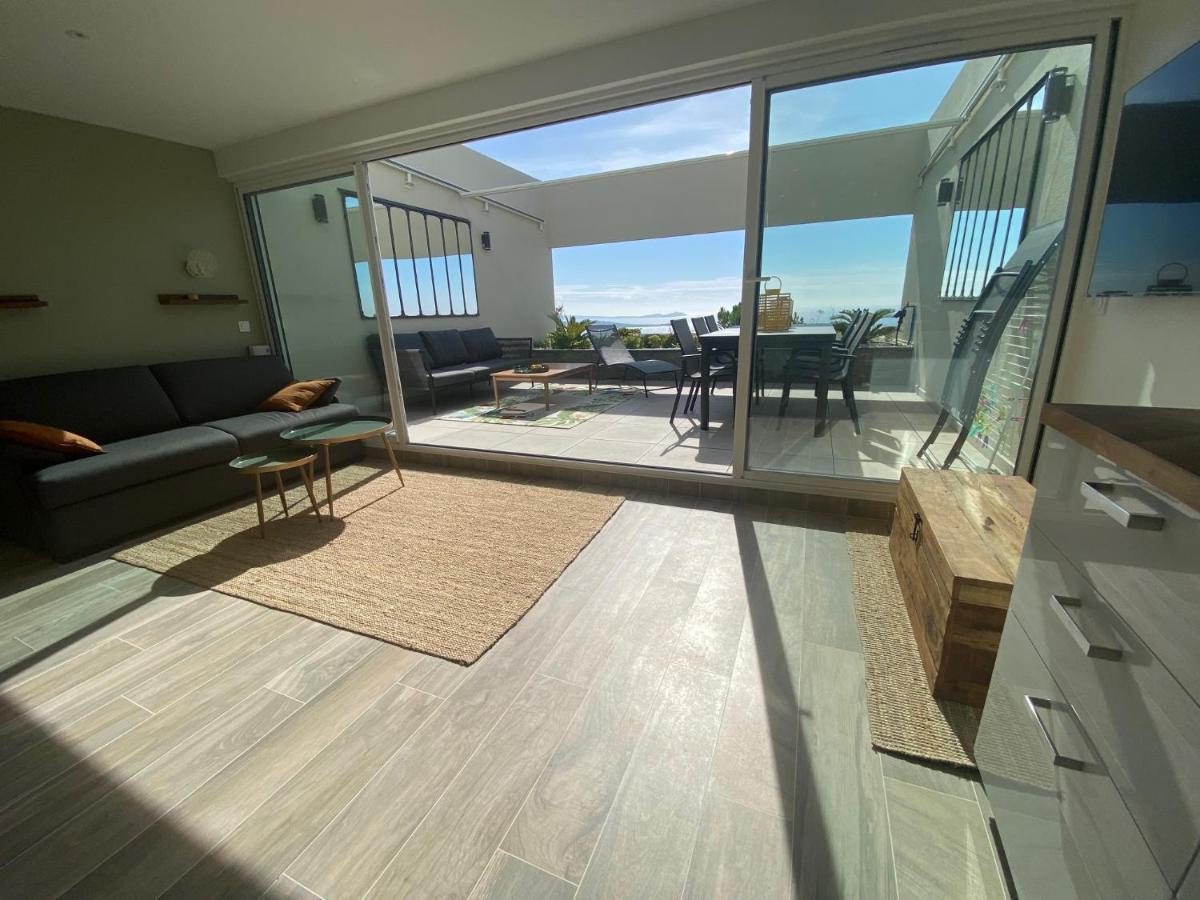 Superbe T2 44M2 - Grande Terrasse Vue Mer Panoramique Exceptionnelle Piscine - Parking Бандол Екстериор снимка